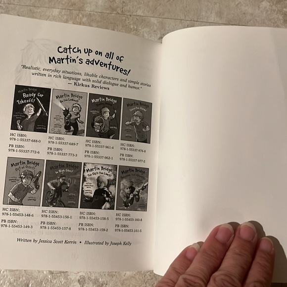 Two Pack paperback chapter book/ comic book - Picture 8 of 16